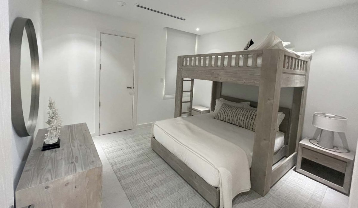 The Barefoot Condo gallery image 5