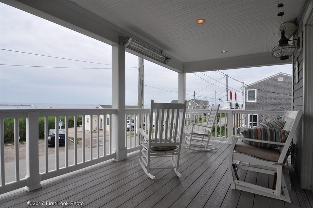 BEACH FRONT: Water Views: Luxurious 3 bed/2 bath gallery image 3