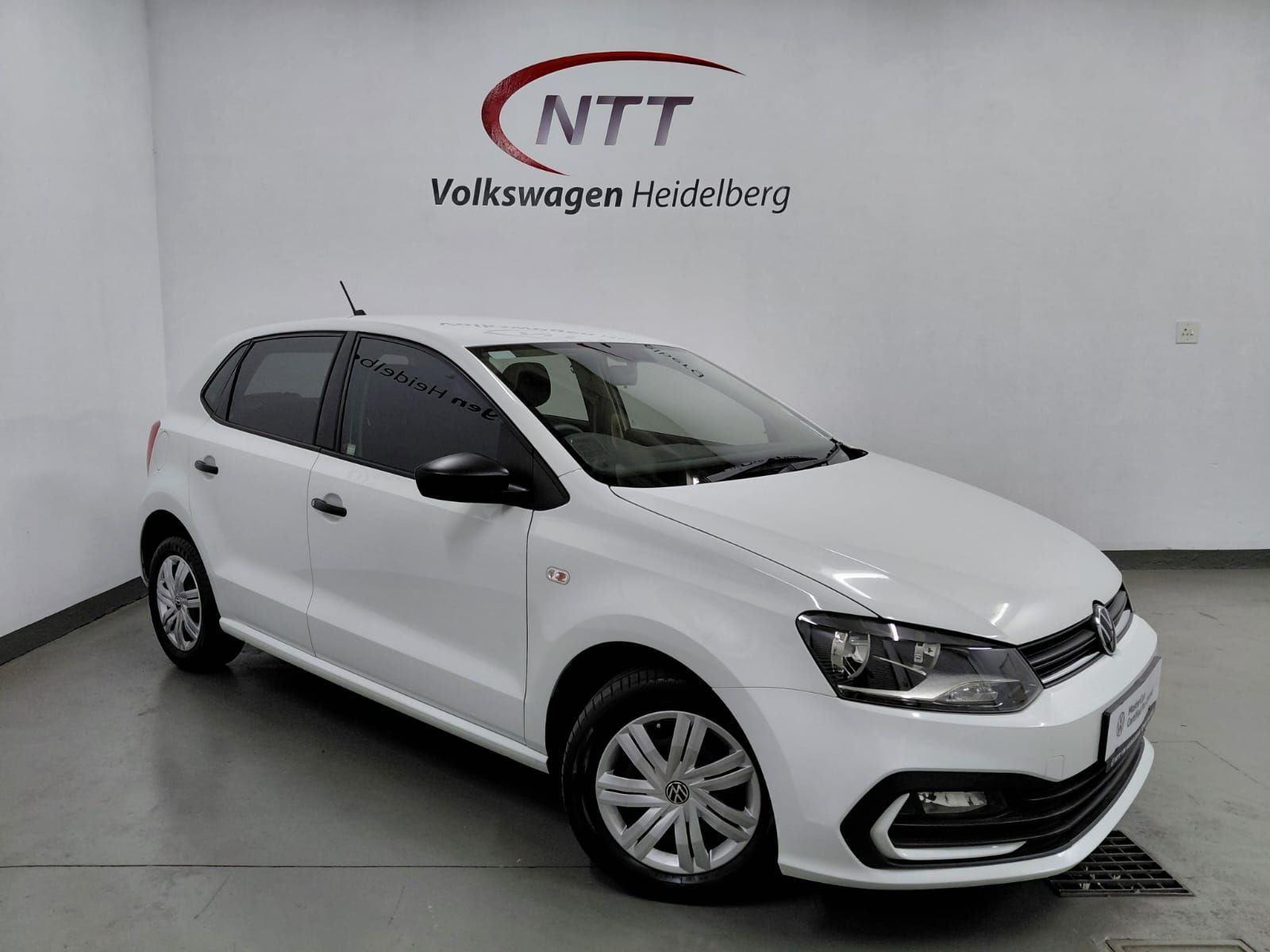 VOLKSWAGEN POLO VIVO 1.4 for Sale in South Africa