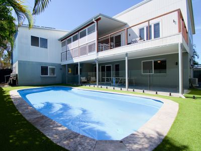 Beachside Entertainer’s Dream | Spacious Luxe Home