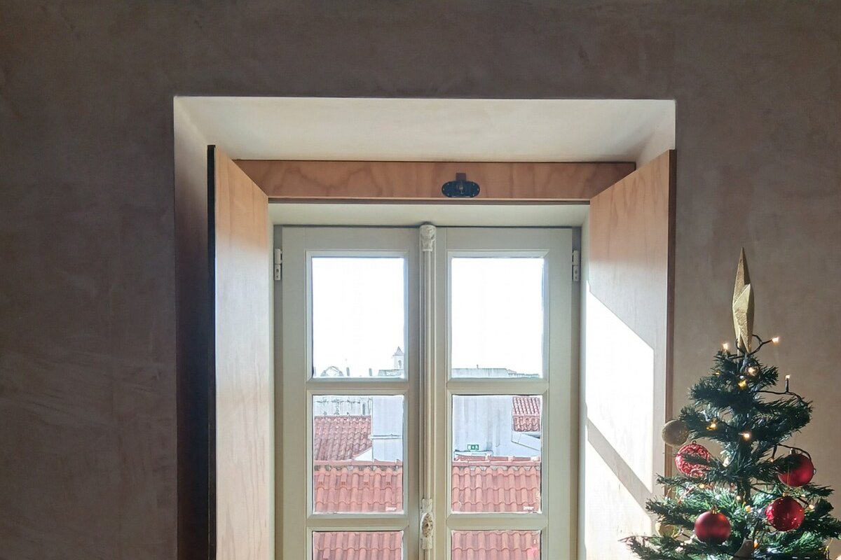 Under a Wooden Sky – Design Apt at Lisbon Downtown gallery image 3