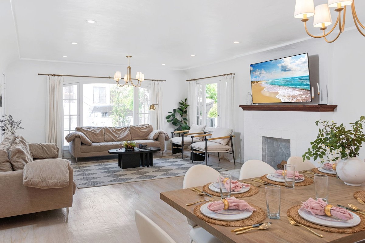 Duplex In Pico Robertson gallery image 2