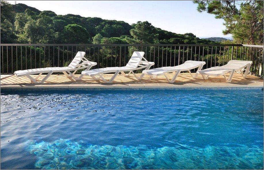 Cal Yayo – Beach, Private pool, BBQ+ WiFi