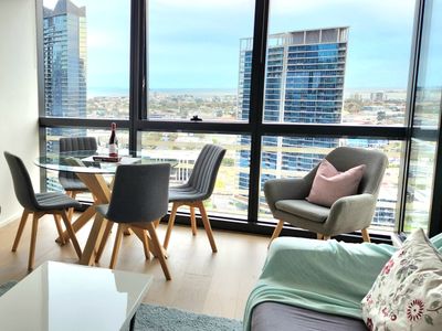 Classic 2 Bedroom with Brilliant Views on Collins