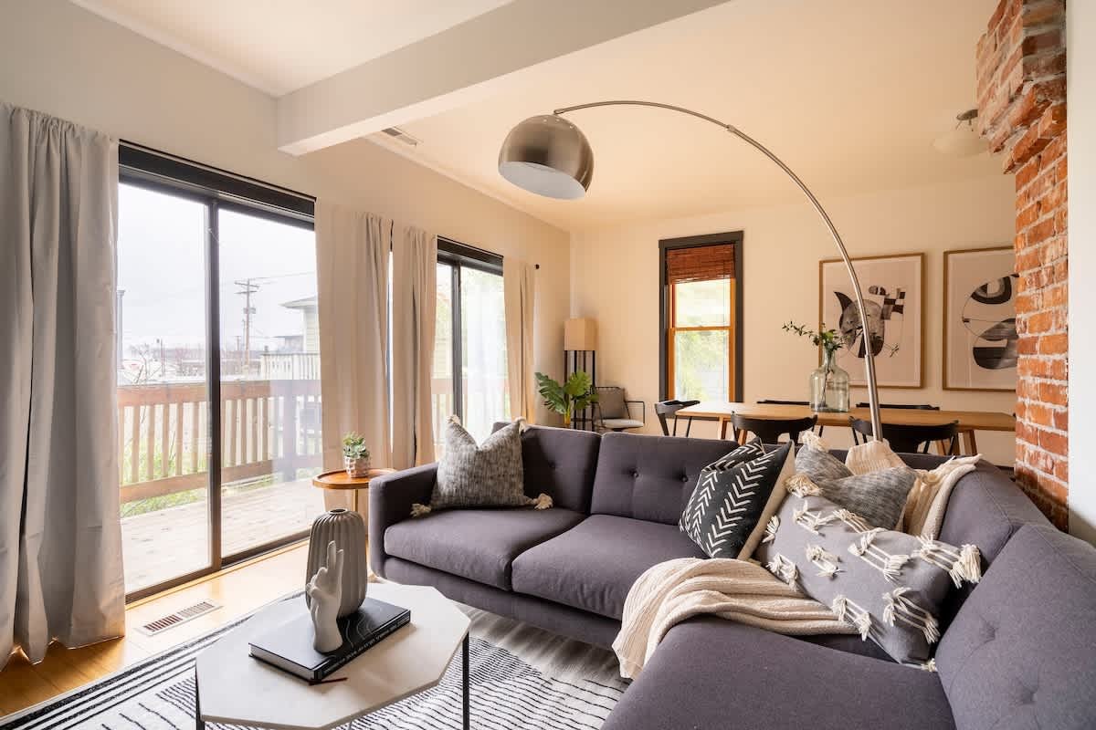 Scandinavian Loft • NW 23rd & Espresso Shops