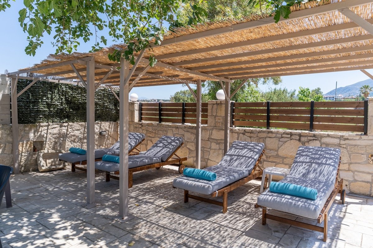 Villa Olympia, max 22 p. 400 m. to beach gallery image 5