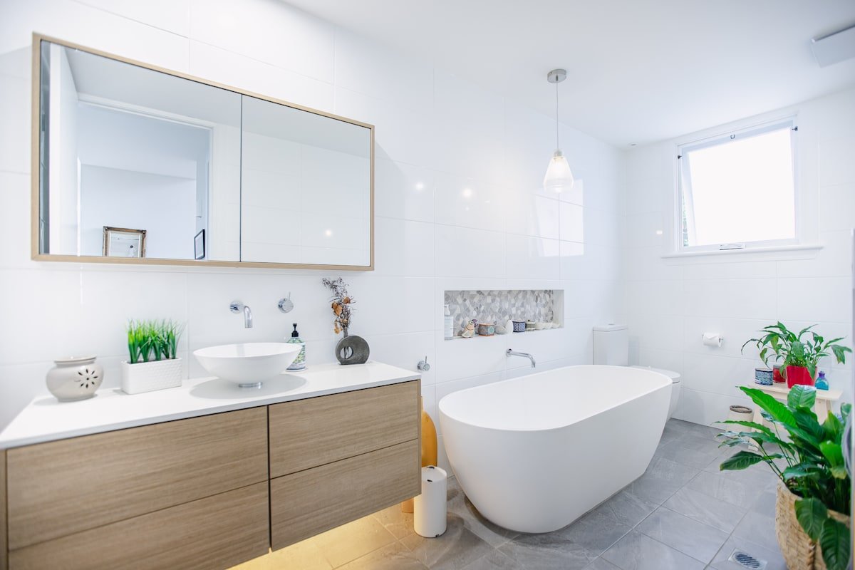 Manly Beach Resort with Parking | 5 min to Beach gallery image 5