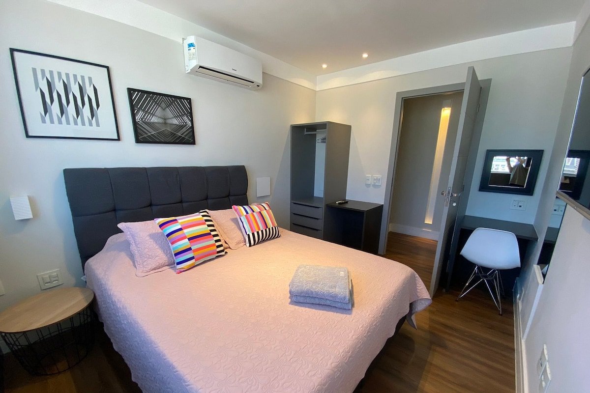 Two suites with stunning views of Ipanema gallery image 2