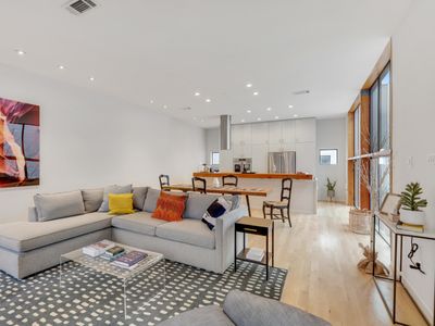 SMU Vibrant Urban Retreat-Center of Dallas +L2 EV