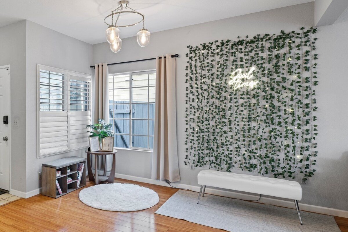 Calm & Green Retreat in San Jose gallery image 3