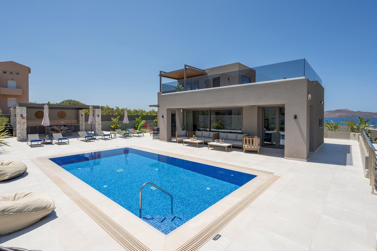 Heated Pool Spa Villa: Chania Wellness Escape gallery image 3