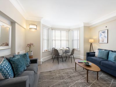 Beautiful Royal Borough Apartment