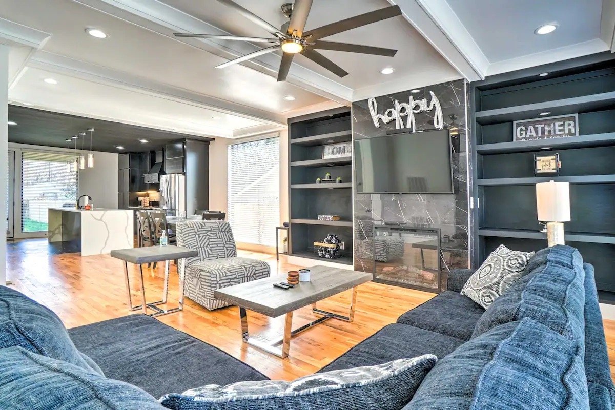 Spacious Nashville Home Fairly Close to Broadway!