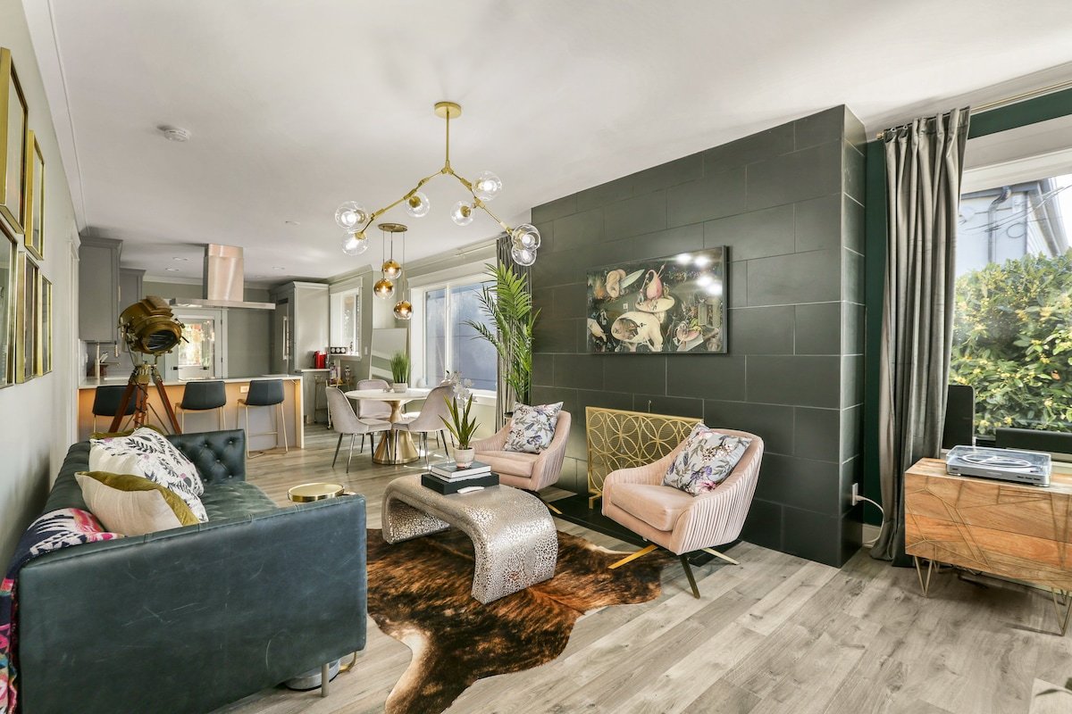 Casa Ballard-Mid-Century Modern Entire House gallery image 2