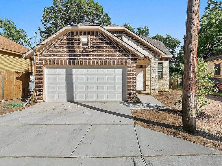 Gorgeous 4 Bedroom Near Uptown/Downtown/Deep Ellum gallery image 5