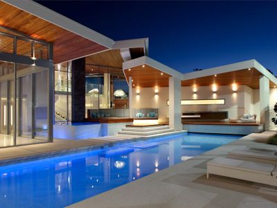 Racquet Retreat – River Access, Walk to Hastings