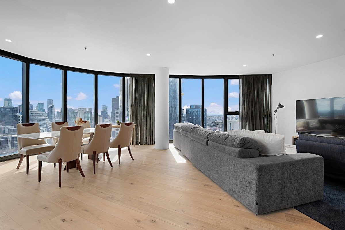 Sub-Penthouse with Stunning View gallery image 2