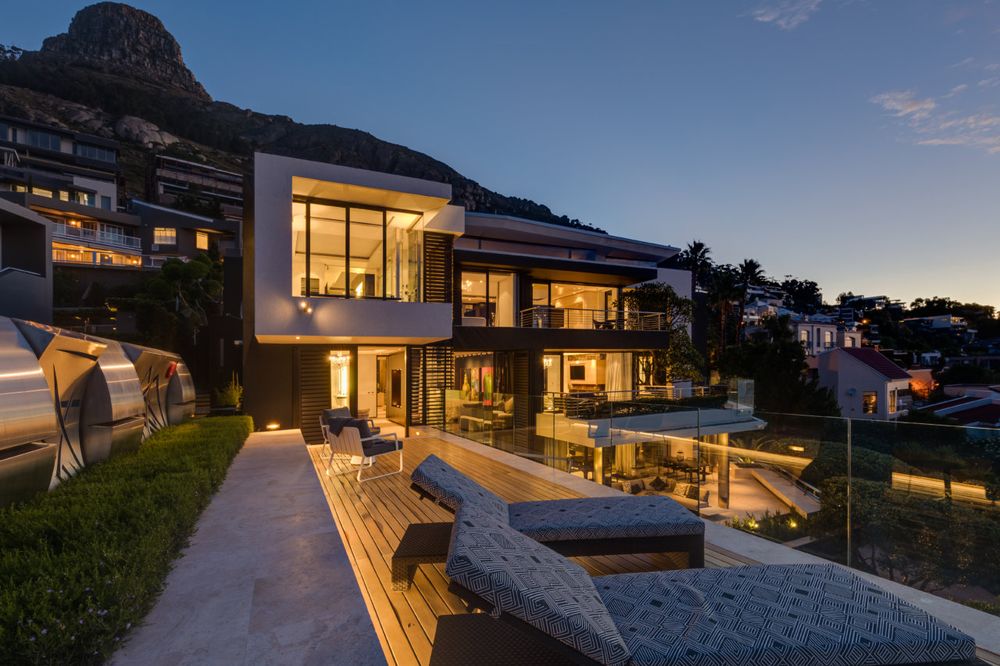 Photo 2 of Moon Dance Villa accommodation in Bantry Bay, Cape Town with 4 bedrooms and 7 bathrooms