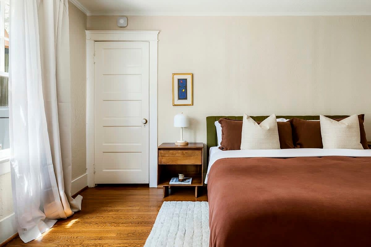 Charming Walk Street Home- A Venice Beach Hideaway gallery image 3