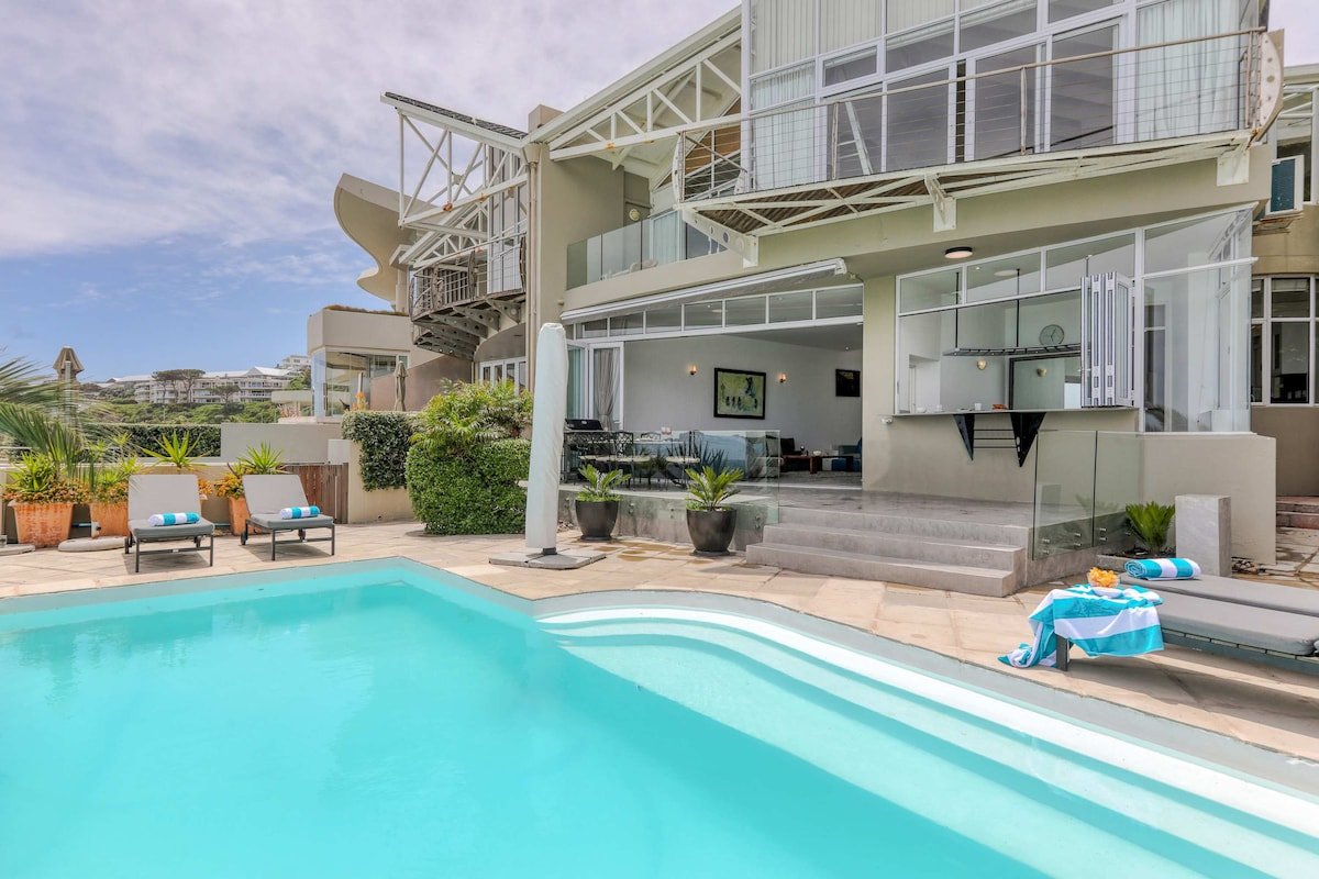 Beach Villa 1 – Large villa on Camps Bay Beach gallery image 5