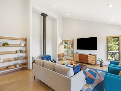 NEW! Woodside Retreat: Gorgeous Views & Hot Tub