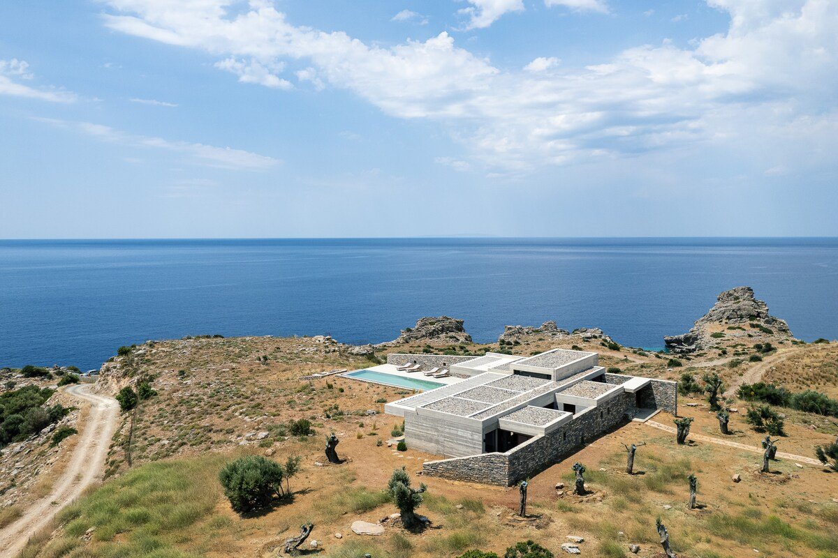 Orizontes Villa, Tranquil SeaView Living gallery image 3