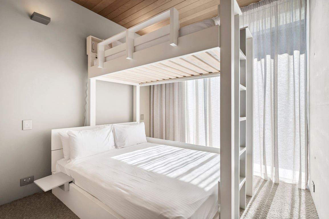 Villa Thirty – 3 Bedroom Luxe on Hastings St gallery image 4