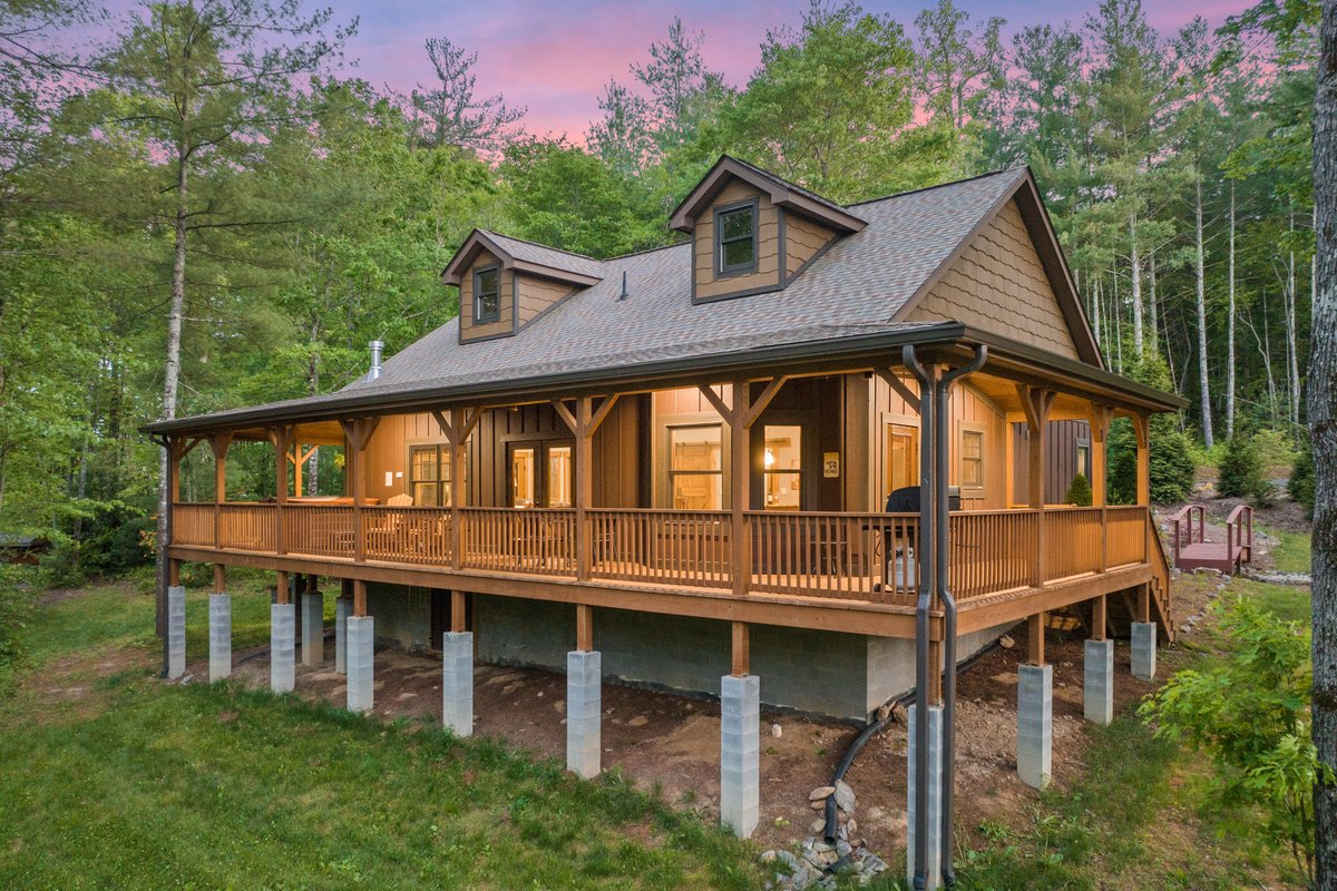 Newly Built~Resort Style Amenities~Mins to Dtown