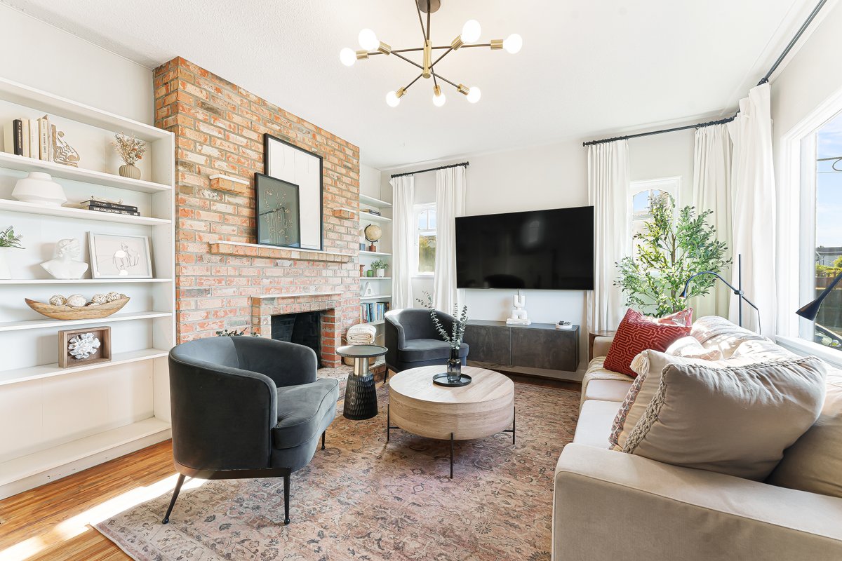 Unique Waterview House Near Downtown Vancouver