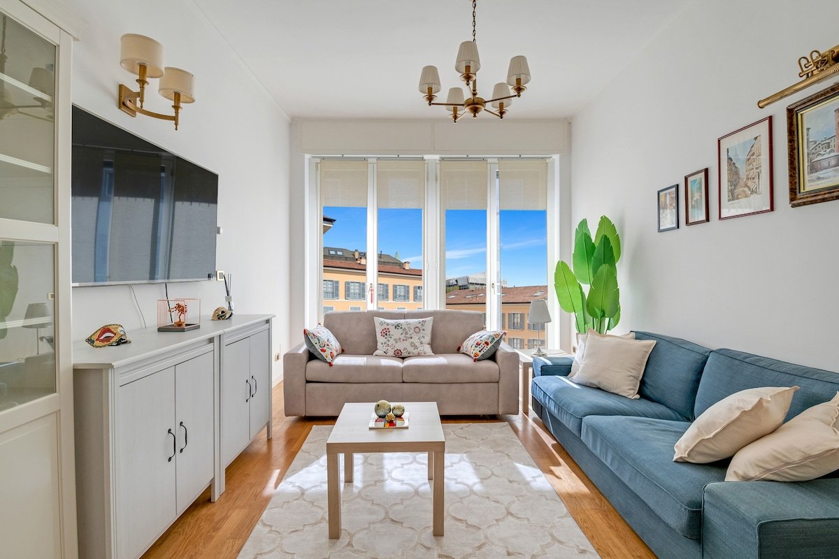 “Vivi Milano” New Apartment in Duomo+ 2 Big Camere gallery image 2