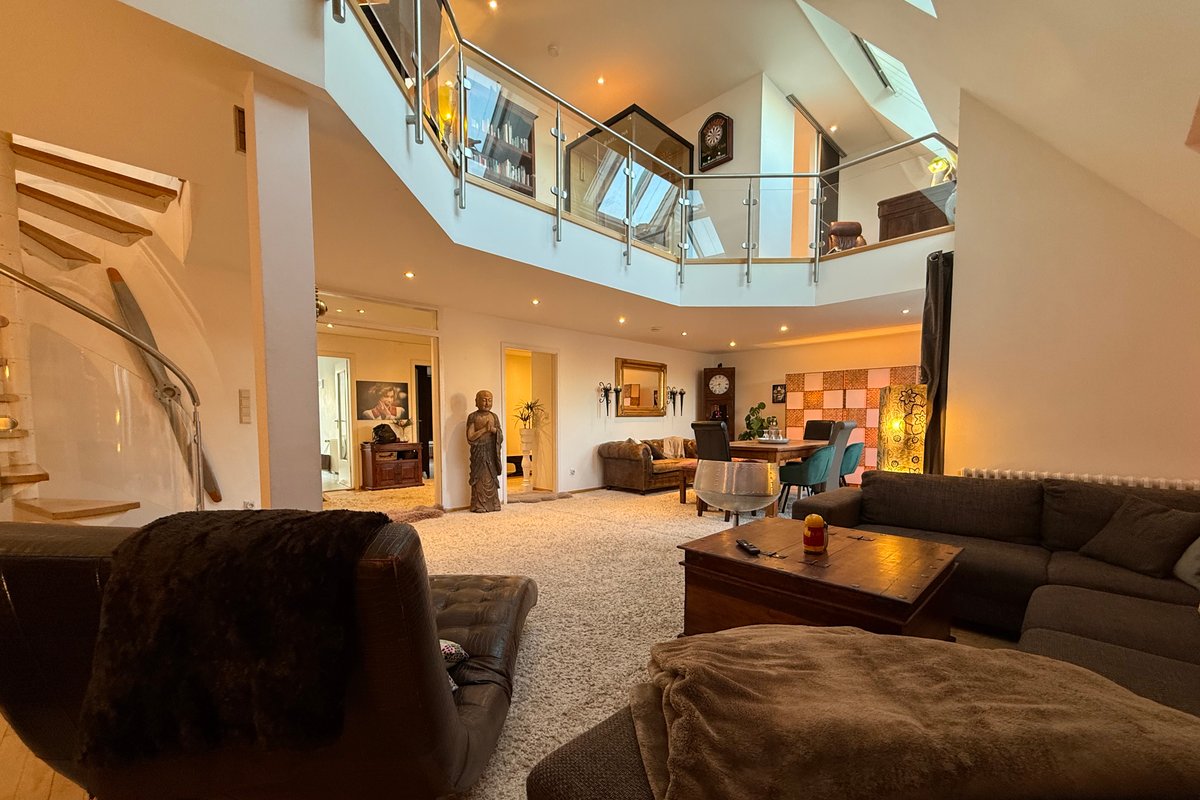 X-large Lifestyle Loft in Prime City Location