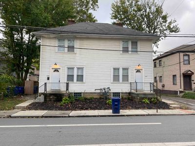 Campus Crest (B)-charming 2 bd close to campus!