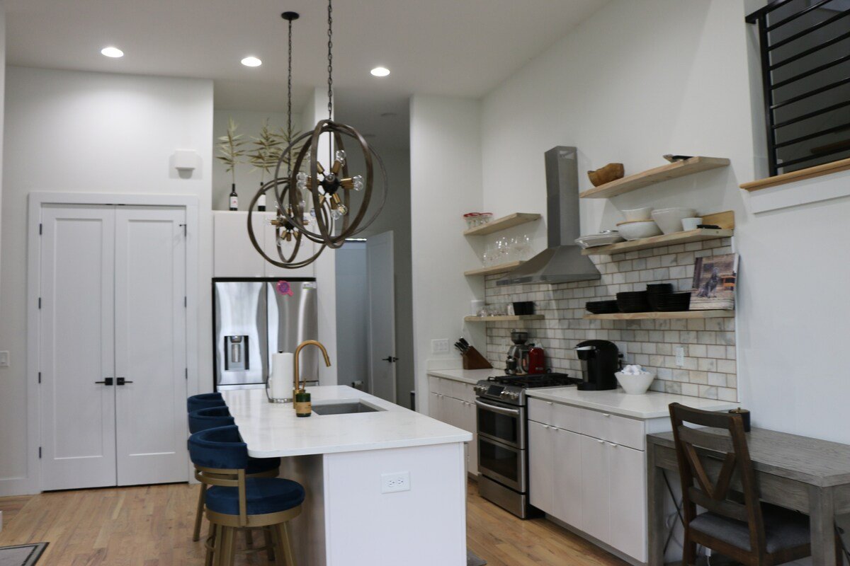 East Nashville Modern Home- 5 Minutes to Downtown! gallery image 4