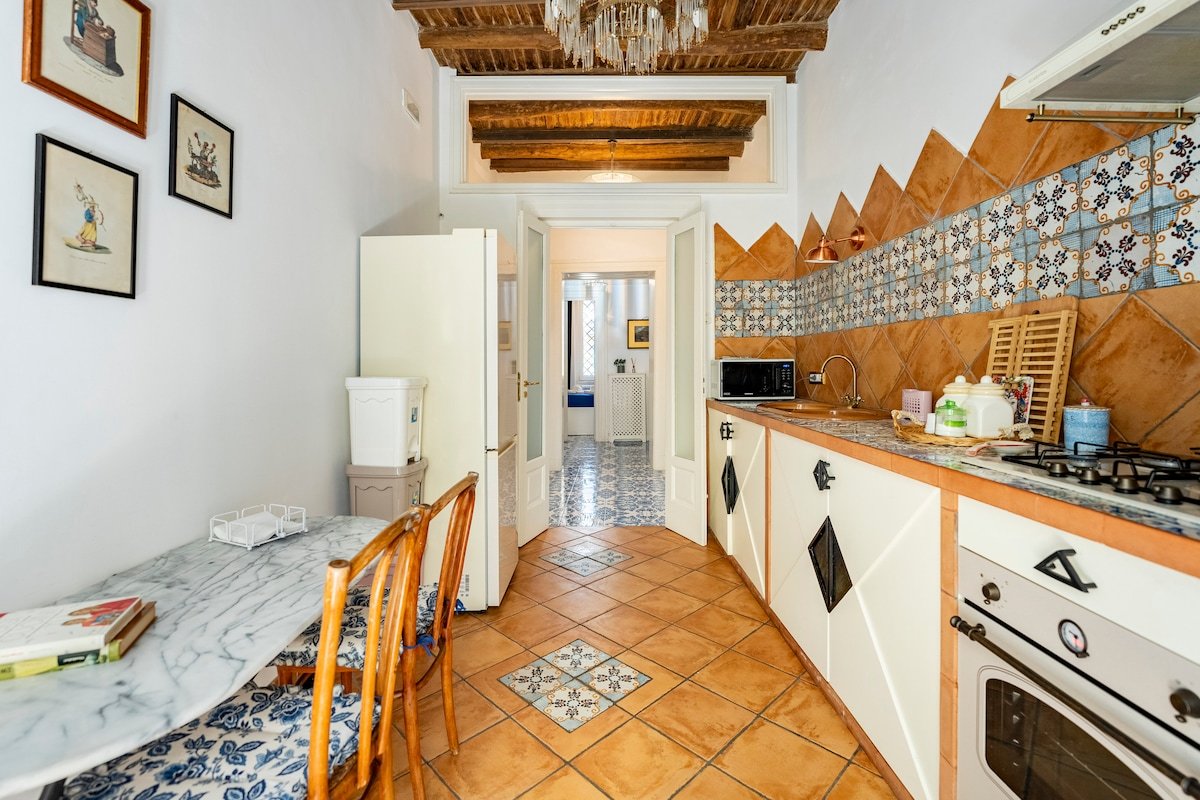 Ammore a mare, luxury apart. near the sea, Napoli gallery image 2