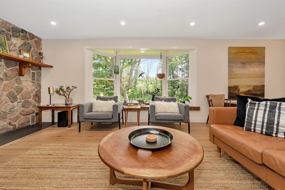 6 bdrm Calm&Private Farm In Ottawa: The Farm Haus gallery image 5