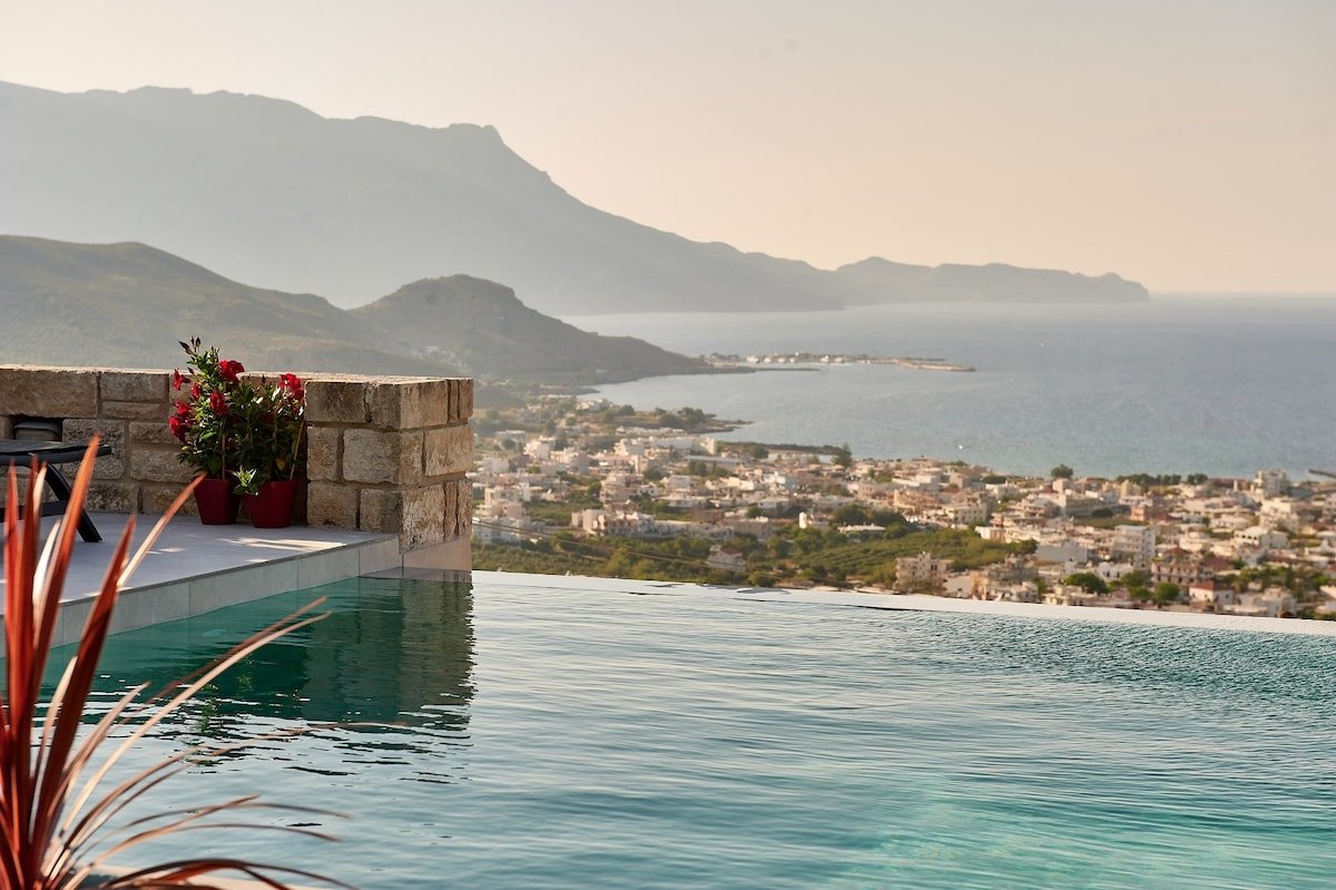 Luxury Villa Argi Infinity pool gallery image 4
