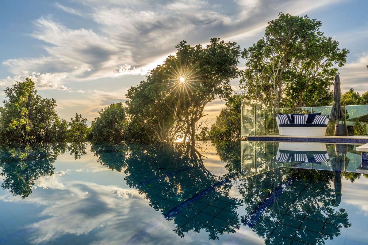 Pool House – Couples retreat