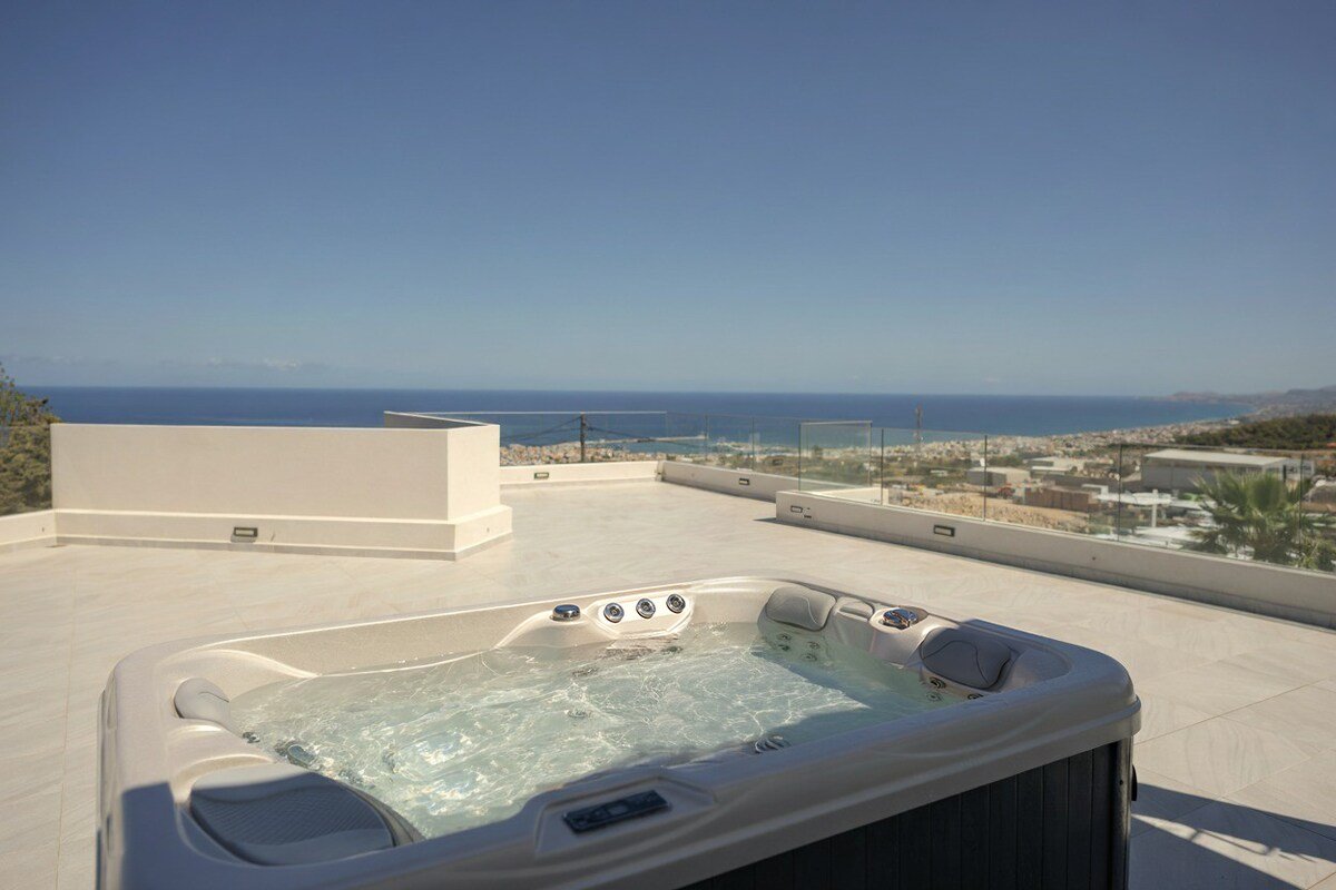 Luxury Villa Zakkallin – With Amazing View gallery image 2