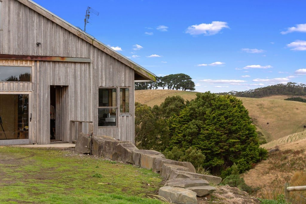 The Reverie Barn – Sauna & Views gallery image 2