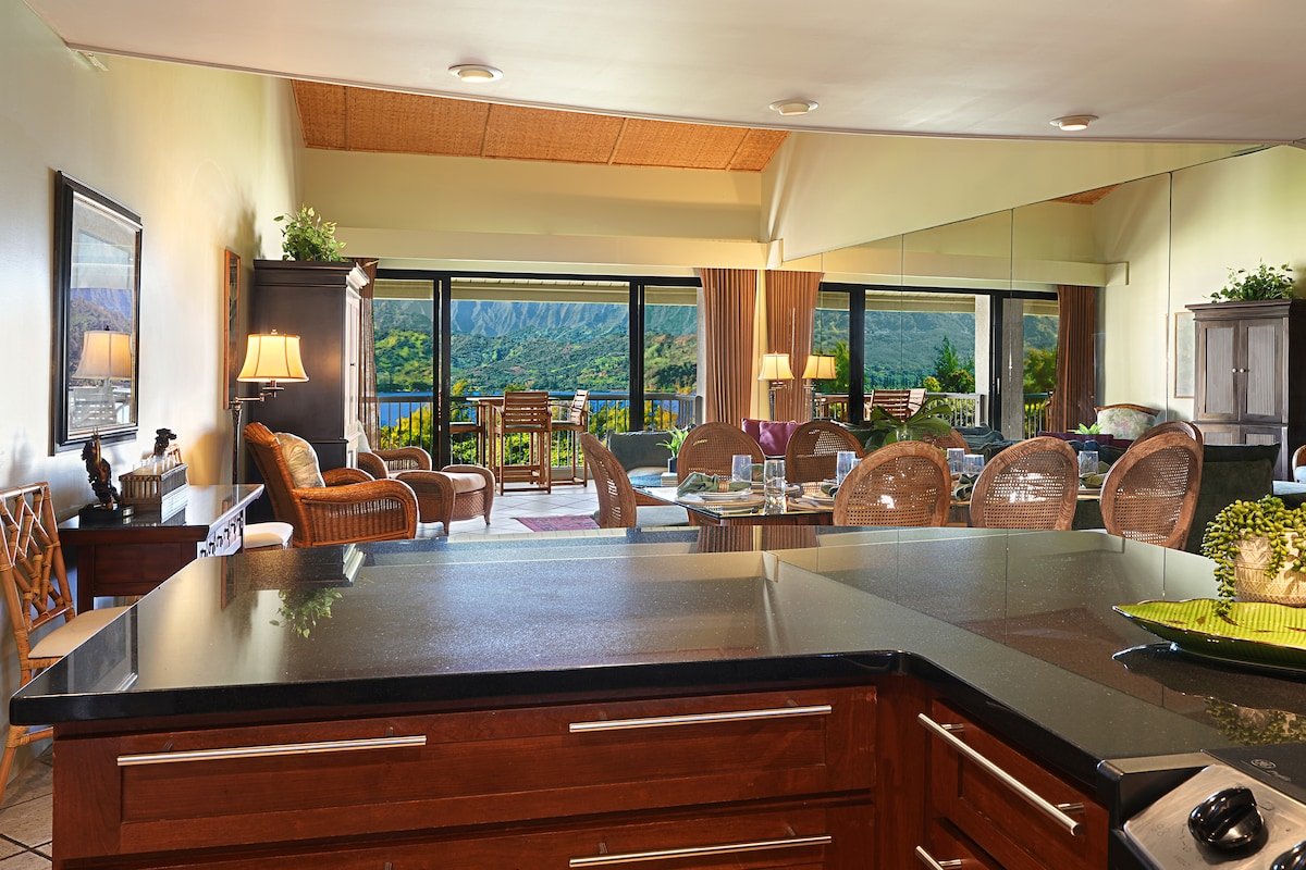 4BR Hanalei Bay Resort w/ Oceanviews, Pool & AC gallery image 5