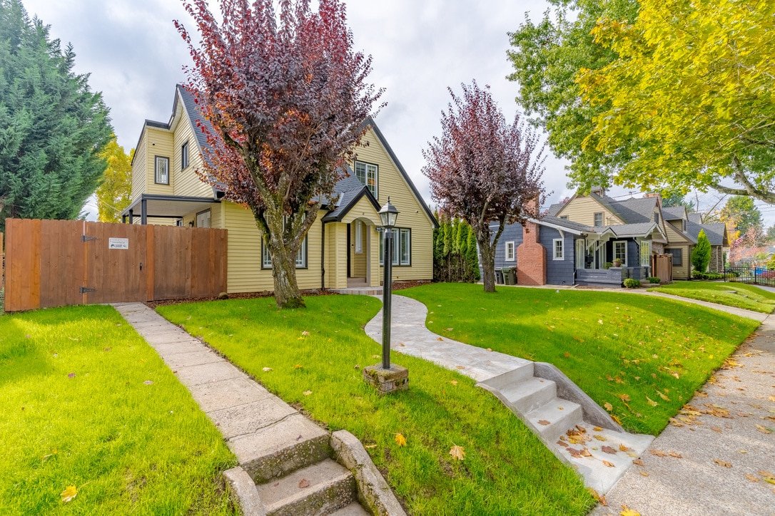 Salem Midtown Charmer! gallery image 3