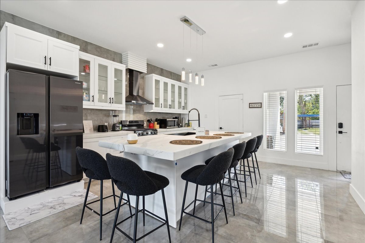 The Terrace In Dallas | 5 Mins To Downtown Dallas gallery image 5