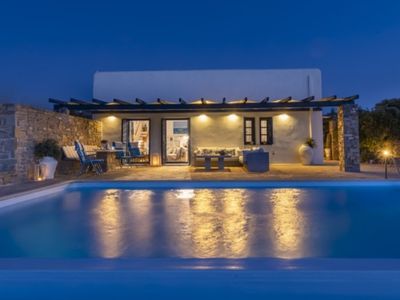 Spectacular villa & infinity pool! Stunning views