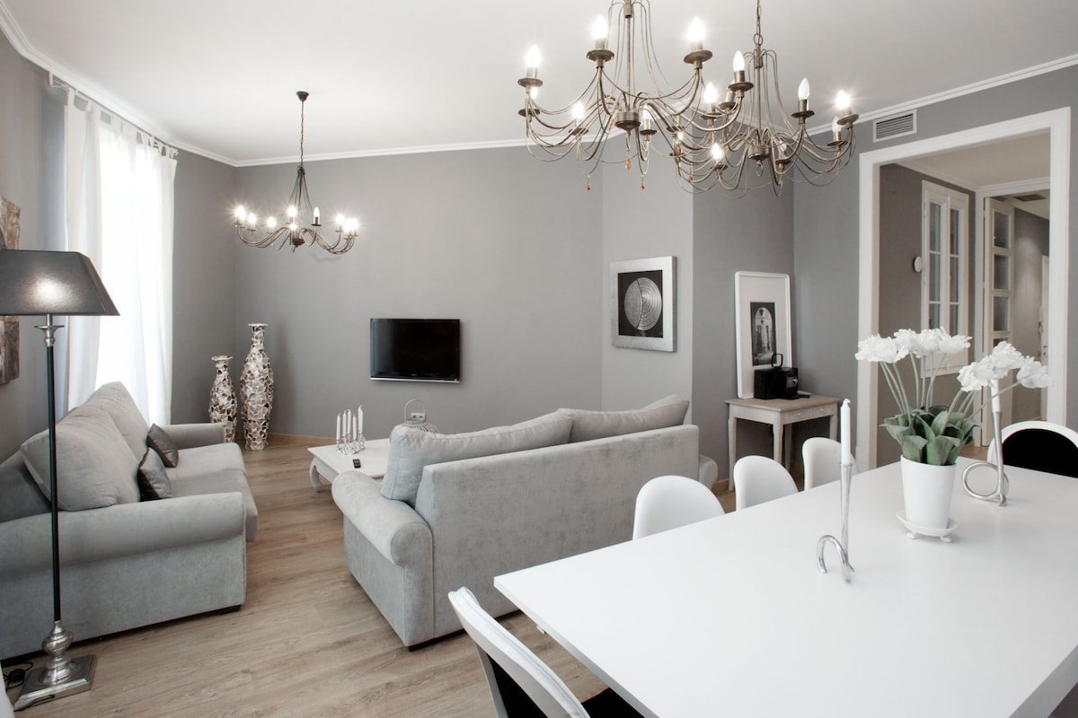 Bourgogne Bright Luxurious Apartment gallery image 3