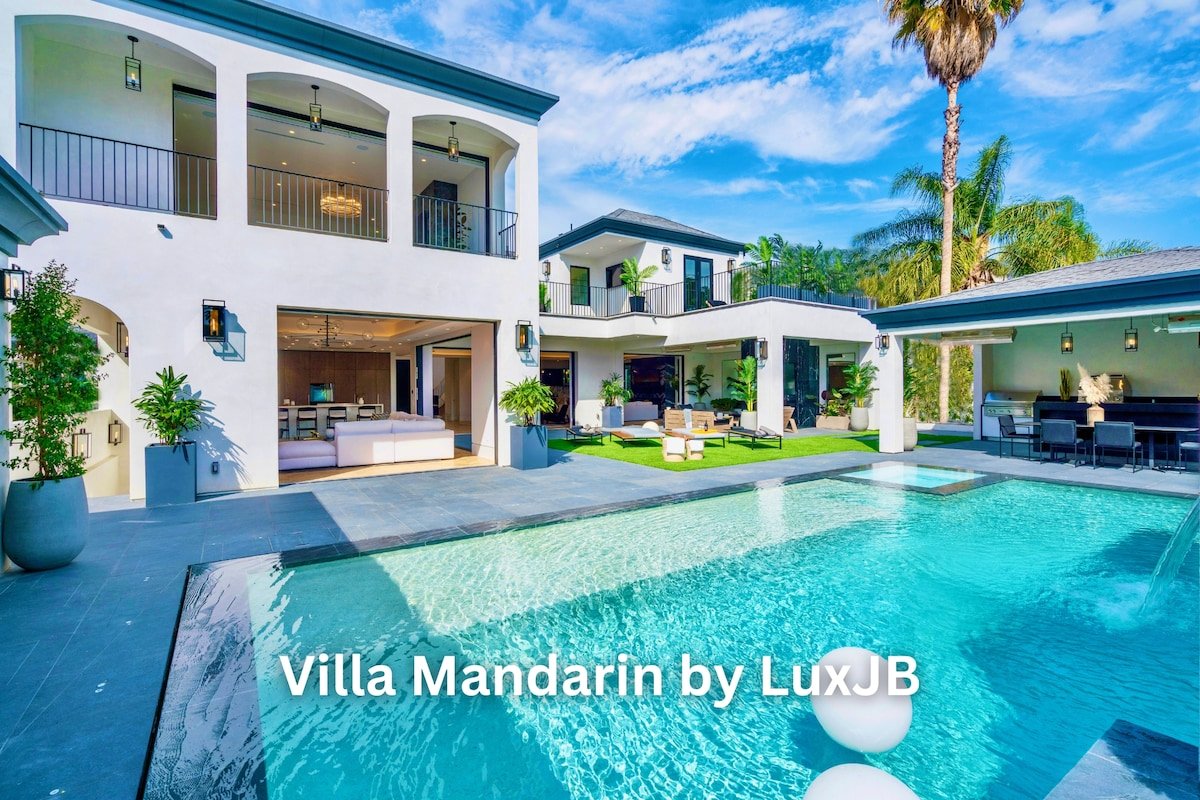 Villa Mandarin by LuxJB | Beverly Hills Mansion gallery image 2