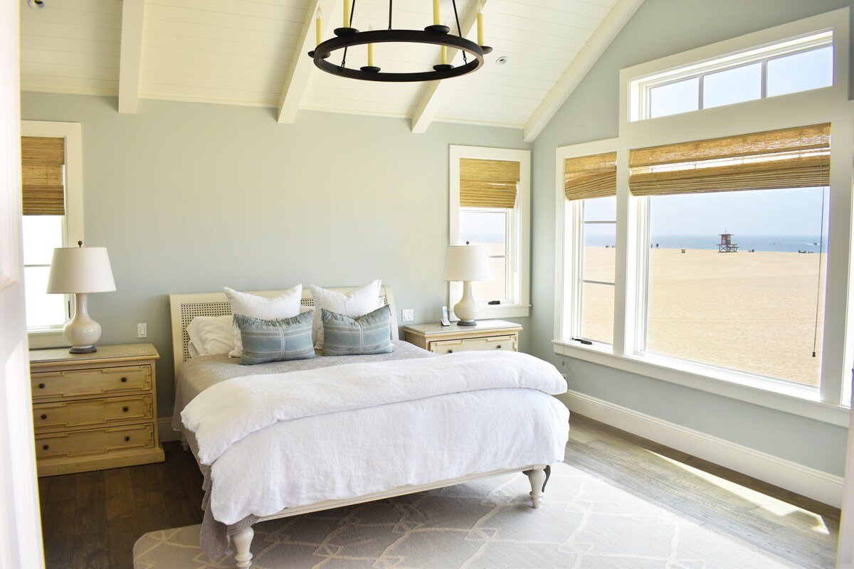 Beautiful 5bdr Beachfront on Scenic Bike Path gallery image 3