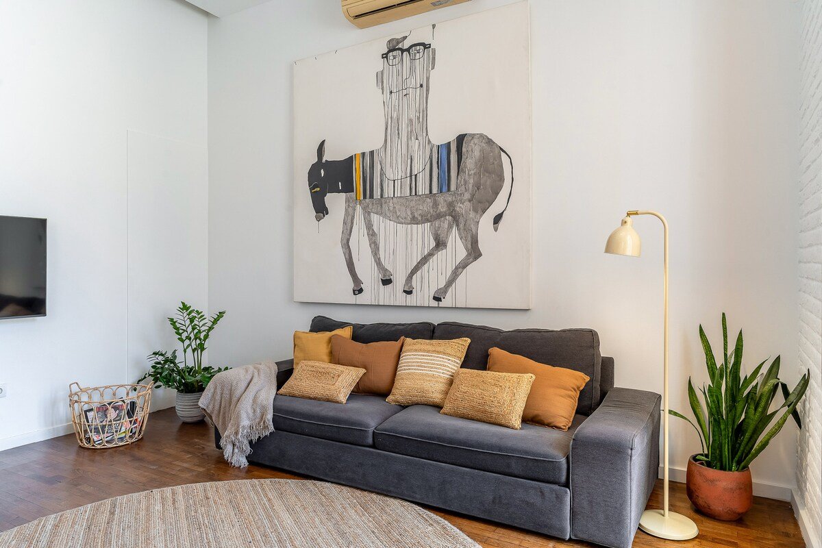 Sunny Stylish Terrace next to Paseo de Gracia gallery image 3