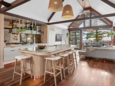 Luxury On The Bay 2 – Ocean Views