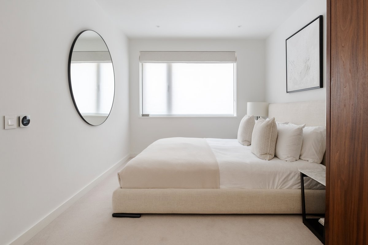 Stunning Townhouse with Gym and AC