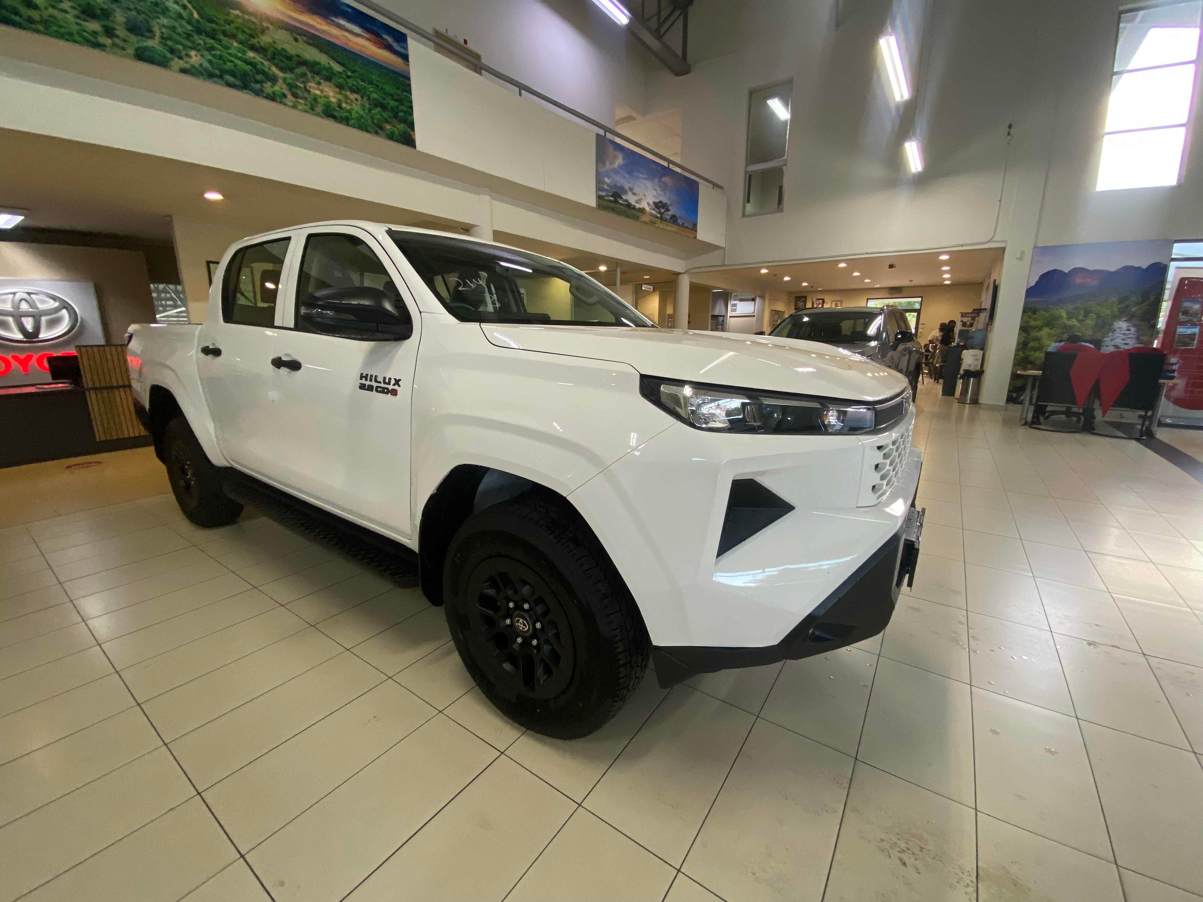 TOYOTA HILUX 2.8 GD-6 RB SRX 4X4 A T P U D C for Sale in South Africa